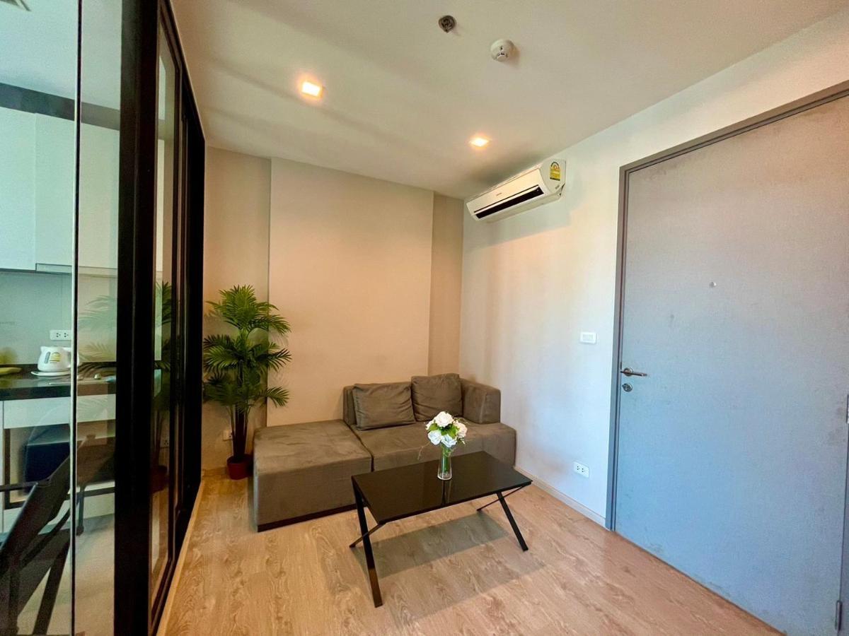 The Base By Fantasea Beach Appartamento Pattaya Esterno foto