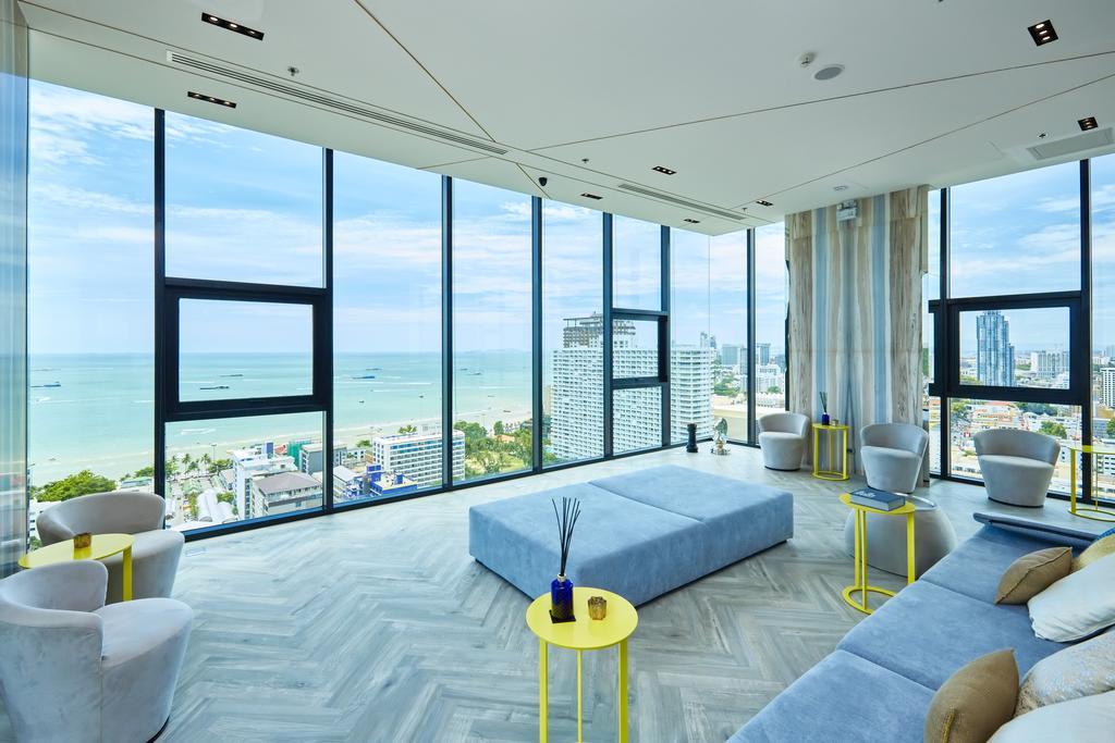 The Base By Fantasea Beach Appartamento Pattaya Esterno foto