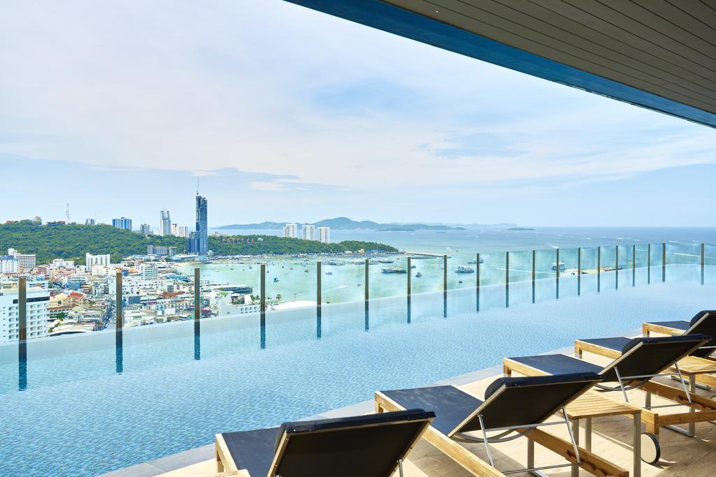The Base By Fantasea Beach Appartamento Pattaya Esterno foto